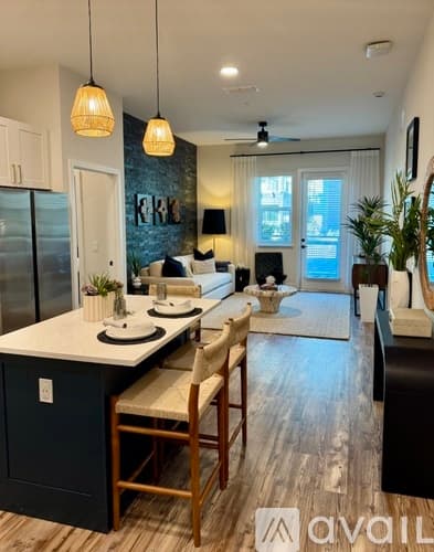 Tampa Apartment: 5129 W Tyson Ave