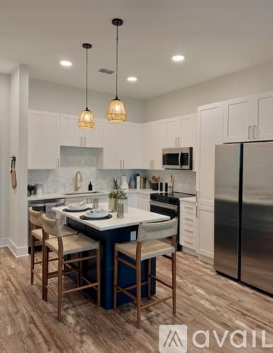 Tampa Apartment: 5129 W Tyson Ave