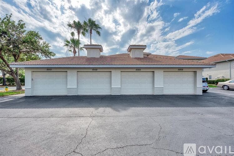 Venice Condo: 10102 L Pavia Blvd