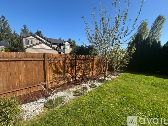 Vancouver House: 5119 Northeast 90th Street