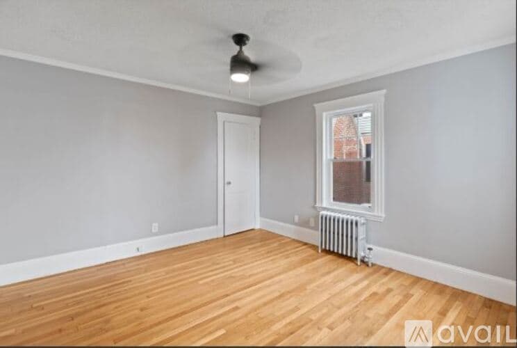 Salem Apartment: 173 Loring Ave