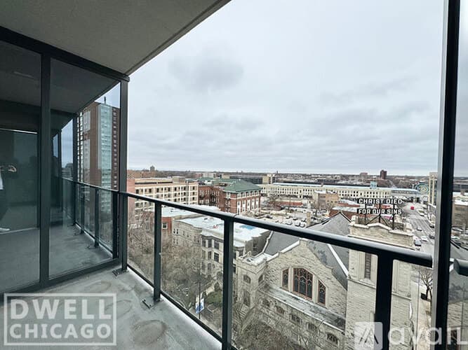 Chicago Apartment: 4555 N Sheridan Rd