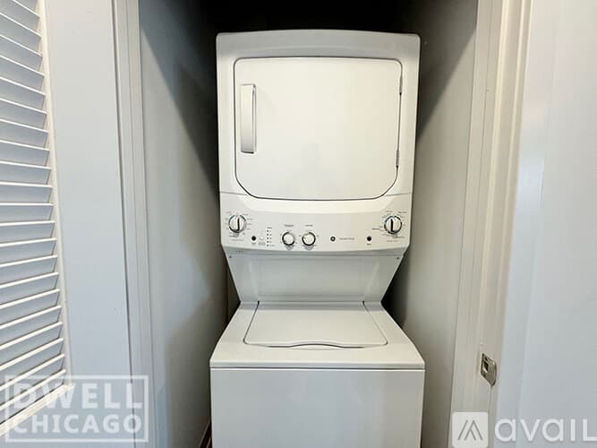 Chicago Apartment: 4555 N Sheridan Rd