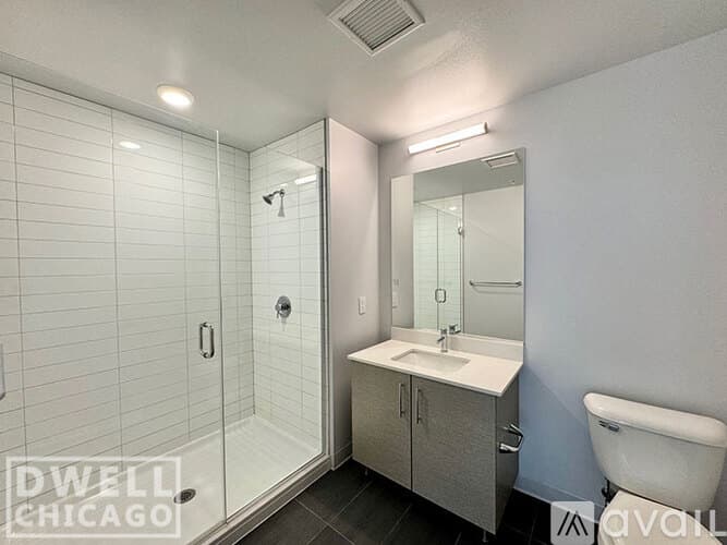 Chicago Apartment: 4555 N Sheridan Rd