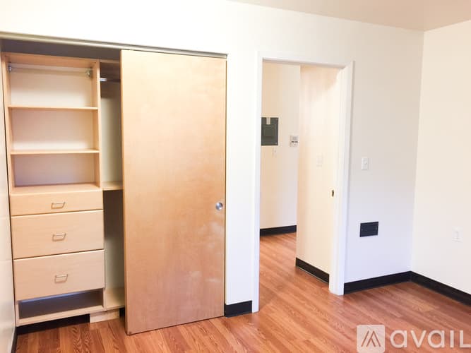 Seldovia Apartment: 350 Alder St