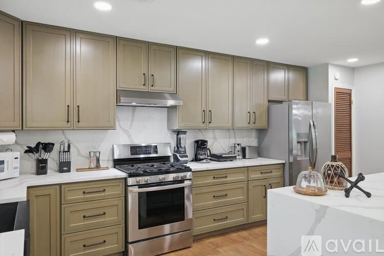 Haltom City House: 6333 Tosca Dr