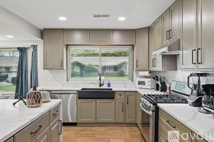 Haltom City House: 6333 Tosca Dr