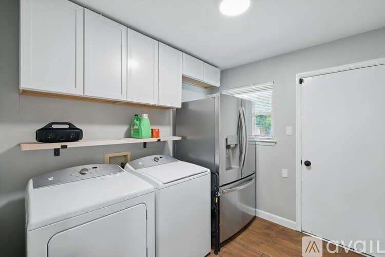 Haltom City House: 6333 Tosca Dr