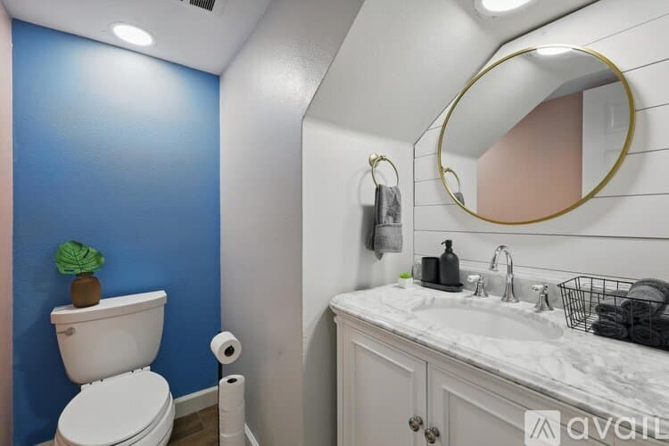 Haltom City House: 6333 Tosca Dr