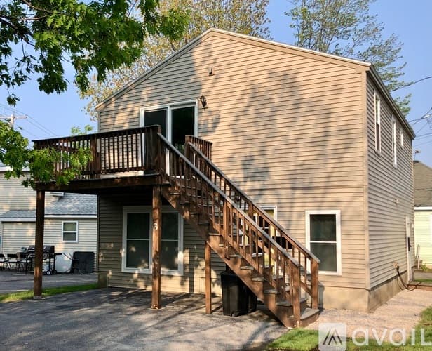 Old Orchard Beach Apartment: 3 14th St