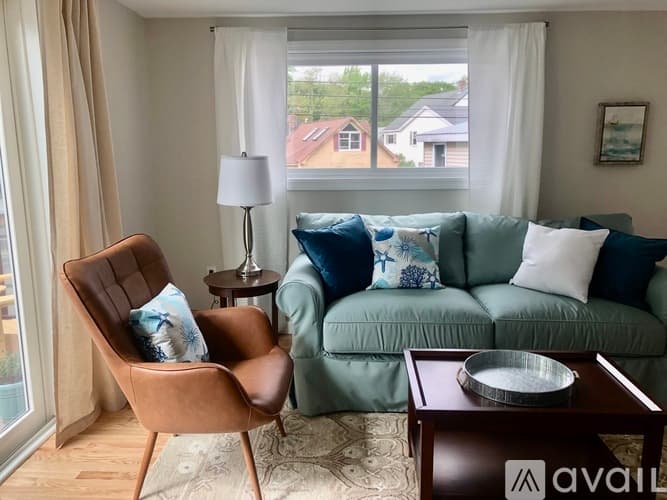 Old Orchard Beach Apartment: 3 14th St