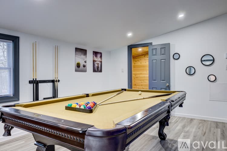 Bushkill House: 135 Mallard Path