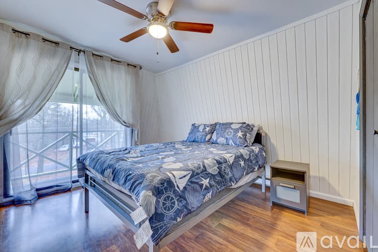 Bushkill House: 135 Mallard Path