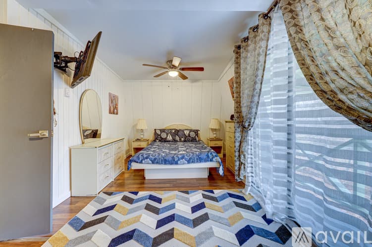 Bushkill House: 135 Mallard Path