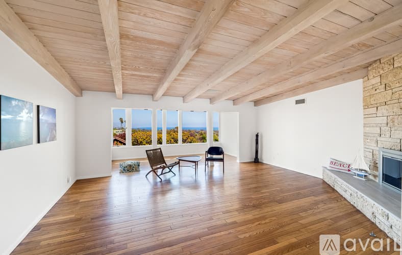 Malibu House: 6722 Dume Dr