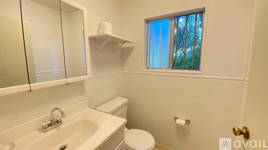 Los Angeles County Apartment: 201 S Topanga Canyon Blvd