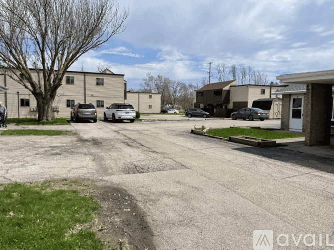 Pekin House: 5 Florentine Ct