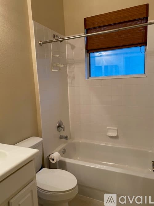 Brooksville House: 5190 Jennings Trail