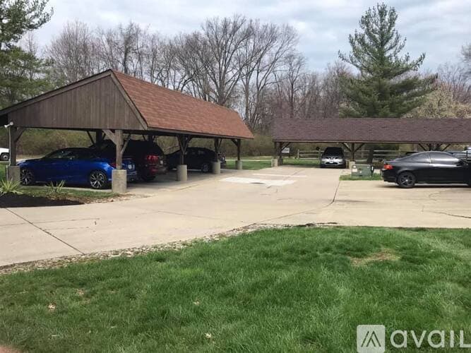 Cincinnati Condo: 4070 Independence Dr