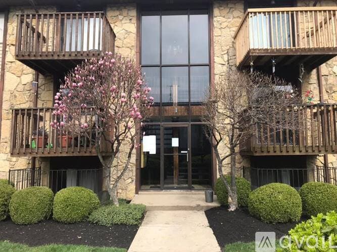 Cincinnati Condo: 4070 Independence Dr