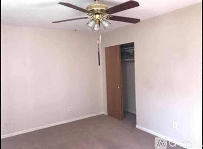 Cincinnati Condo: 4070 Independence Dr