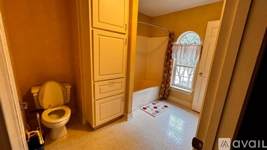 Southlake House: 3210 Jordan Dr