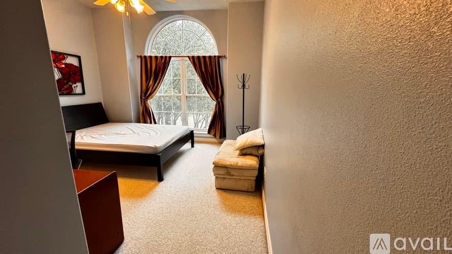 Southlake House: 3210 Jordan Dr