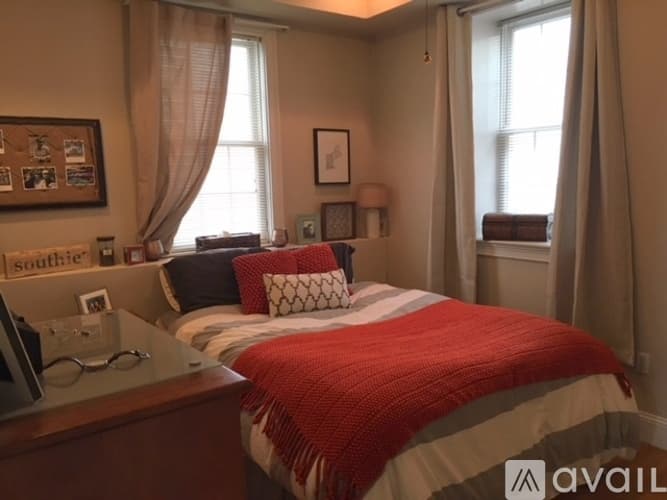 Boston Apartment: 373 Dorchester St