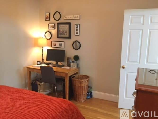 Boston Apartment: 373 Dorchester St