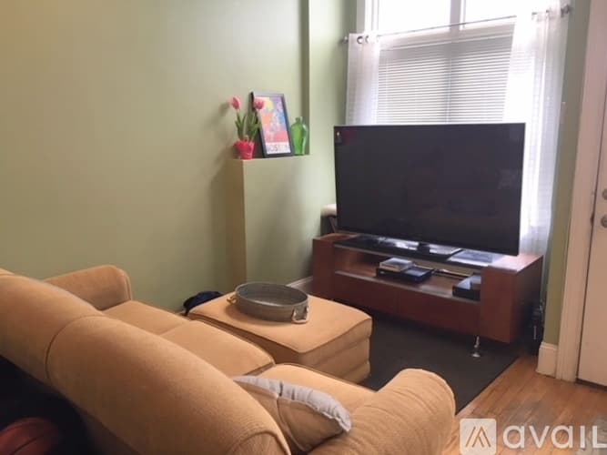 Boston Apartment: 373 Dorchester St