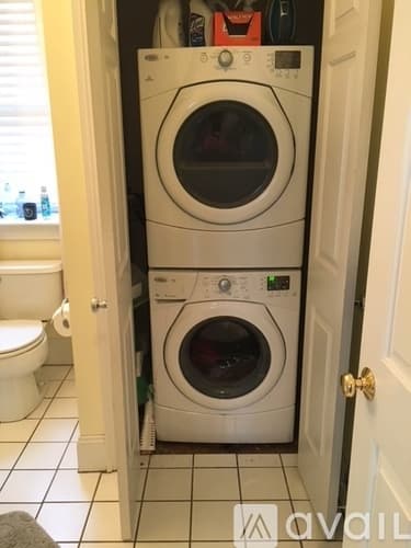 Boston Apartment: 373 Dorchester St