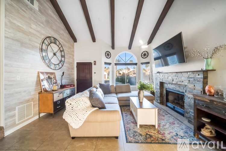 Cathedral City House: 68845 Durango Rd