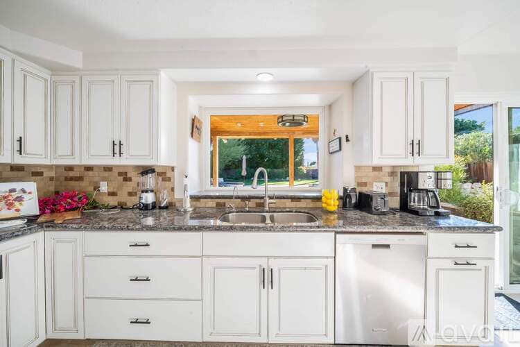 Cathedral City House: 68845 Durango Rd