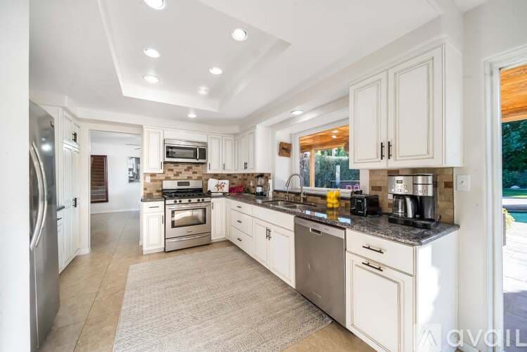 Cathedral City House: 68845 Durango Rd