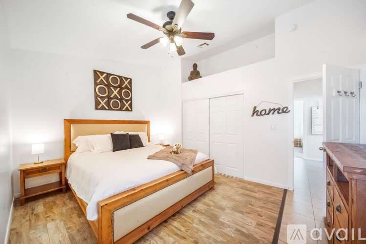 Cathedral City House: 68845 Durango Rd