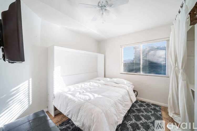 Cathedral City House: 68845 Durango Rd