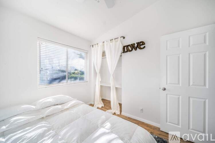 Cathedral City House: 68845 Durango Rd