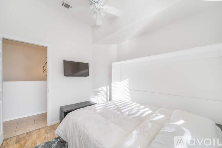 Cathedral City House: 68845 Durango Rd