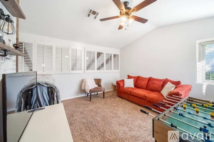 Cathedral City House: 68845 Durango Rd
