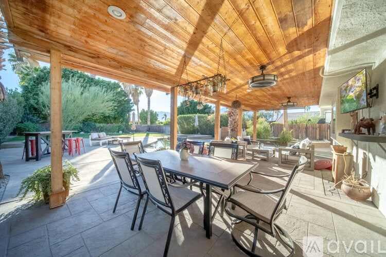 Cathedral City House: 68845 Durango Rd