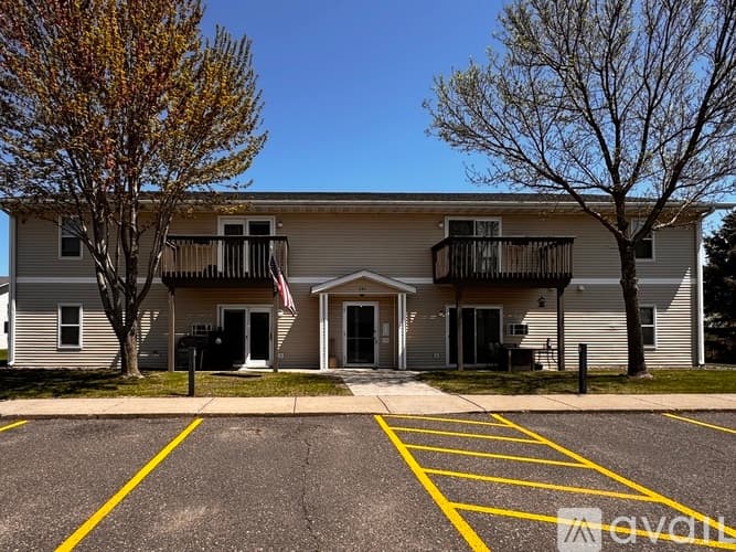 Osceola Apartment: 306 South Ave