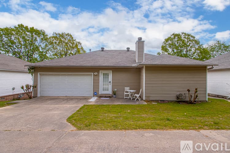Sherwood House: 135 Willow Grove Rd