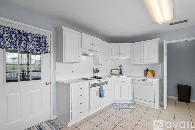 Sherwood House: 135 Willow Grove Rd