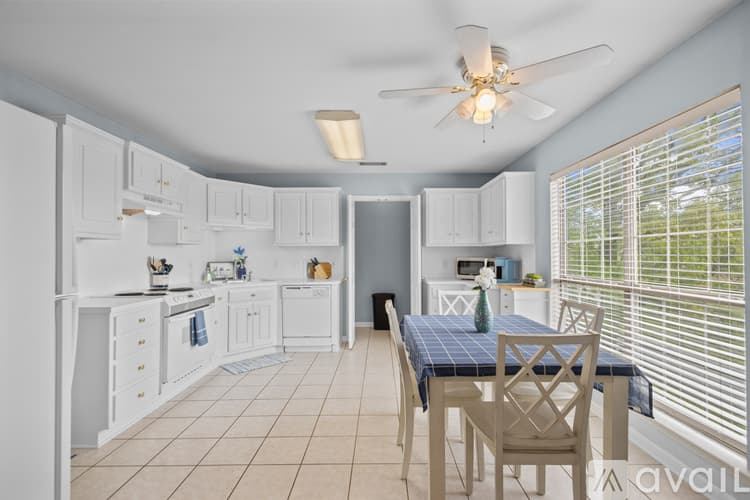 Sherwood House: 135 Willow Grove Rd