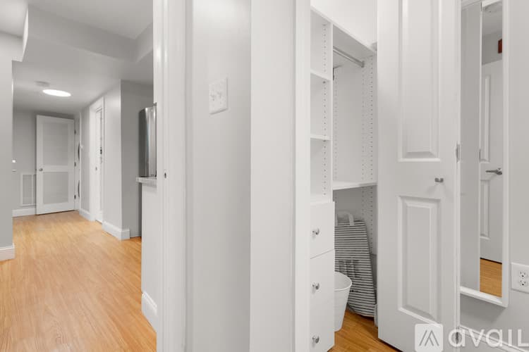 Boston Apartment: 15 Snow Hill St