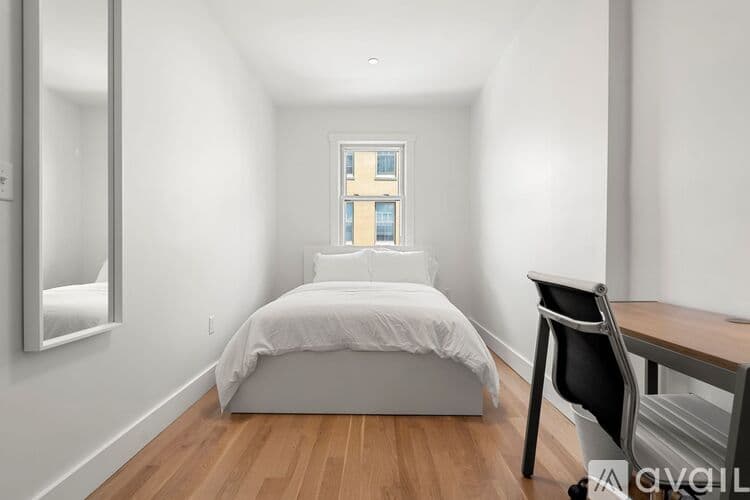 Boston Apartment: 349 W Fourth St