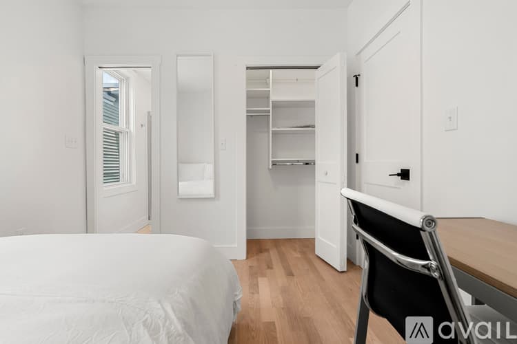 Boston Apartment: 349 W Fourth St