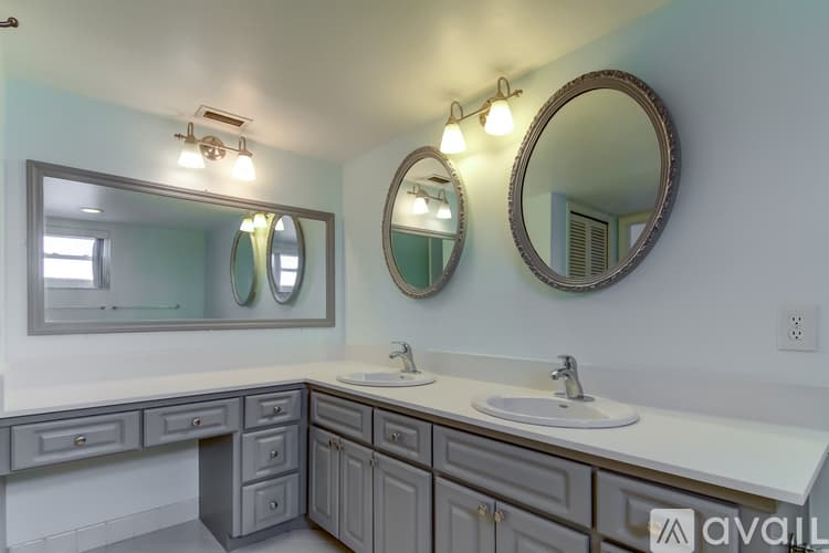St Petersburg Condo: 5130 Brittany Drive S Unit 408