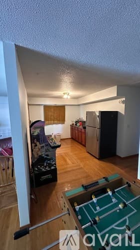 Saint Paul Apartment: 1649 N Fernwood St