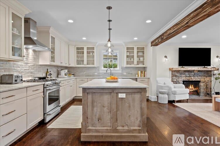 Norwalk House: 192 Highland Avenue